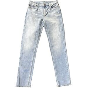 Old Navy Mid Rise Wow Boyfriend Light Wash Denim Jeans Size 6 Tall